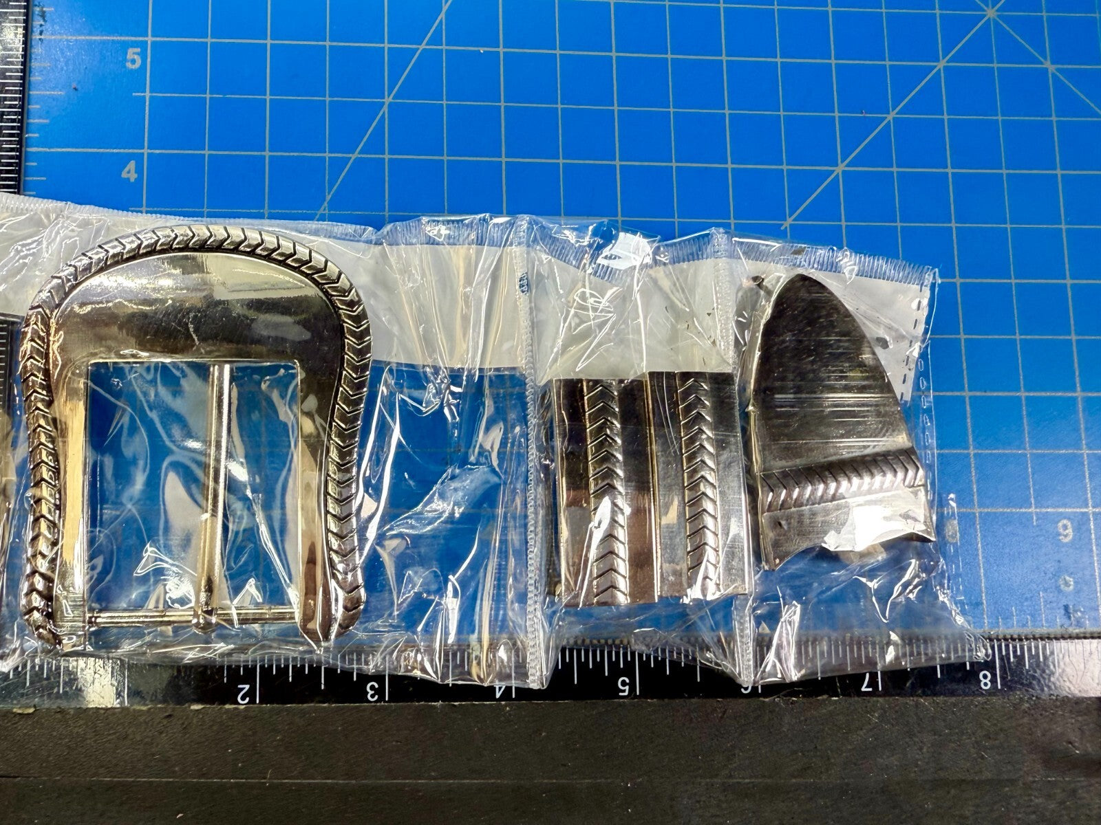 4 pc Ranger Set - Two Loops and Tip W/ Screws Large Reflective New Belt Buckle