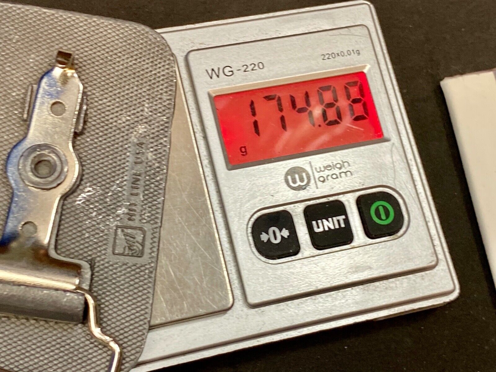 unknown to me, vintage metal belt buckle by HitLine INC.   Company Logo?