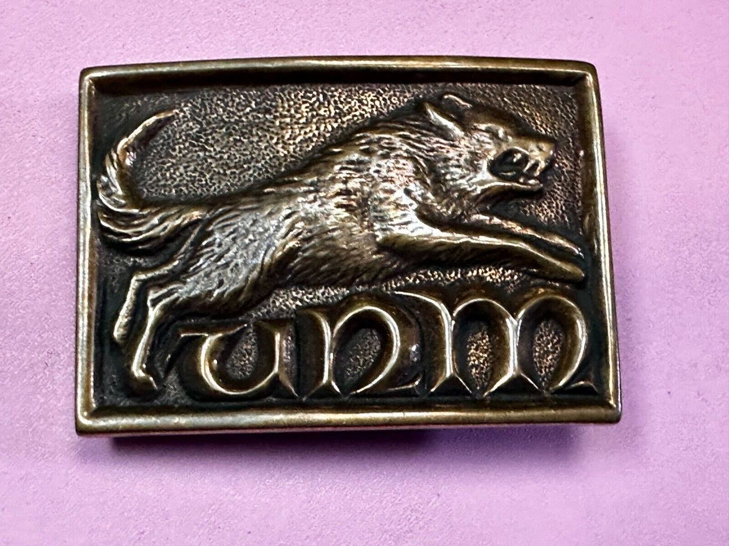 UNM Lobos University New Mexico  Vintage School Spirit Football Belt Buckle