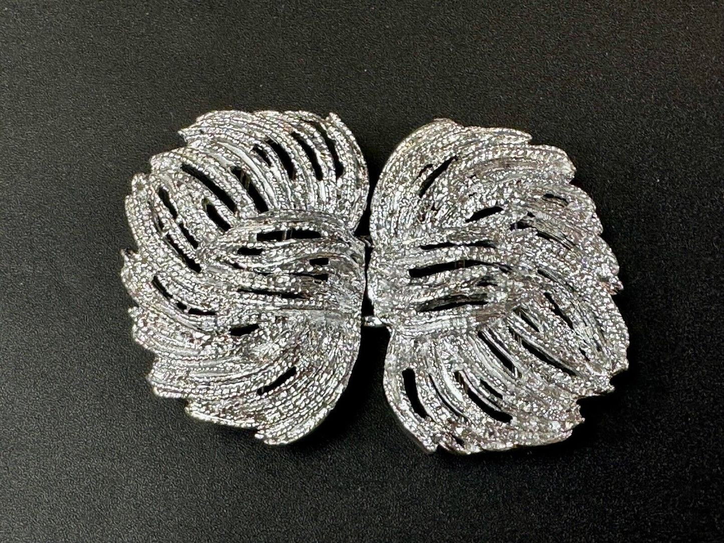 Two piece interlocking sea leaf brushed pattern see through pattern belt buckle