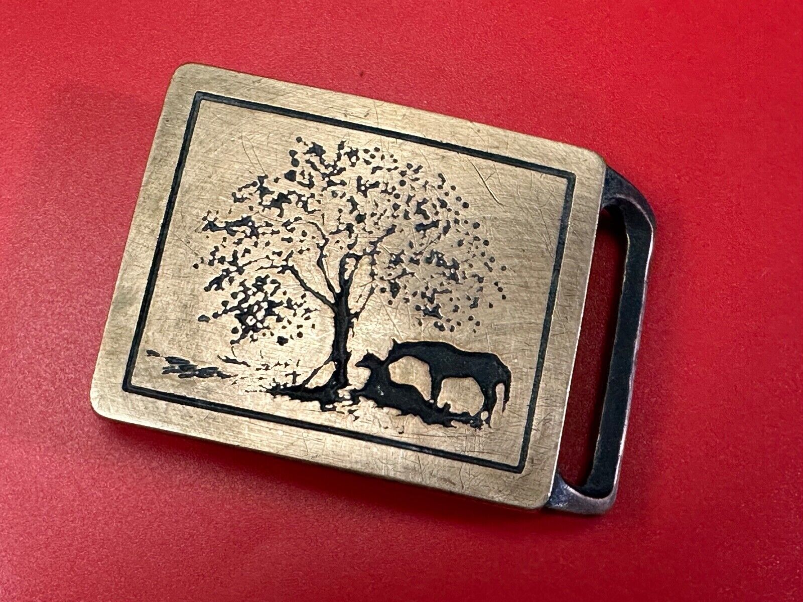 TWO HORSES - under tree  TECH-ETHER GUILD ART Hippy  solid brass belt buckle
