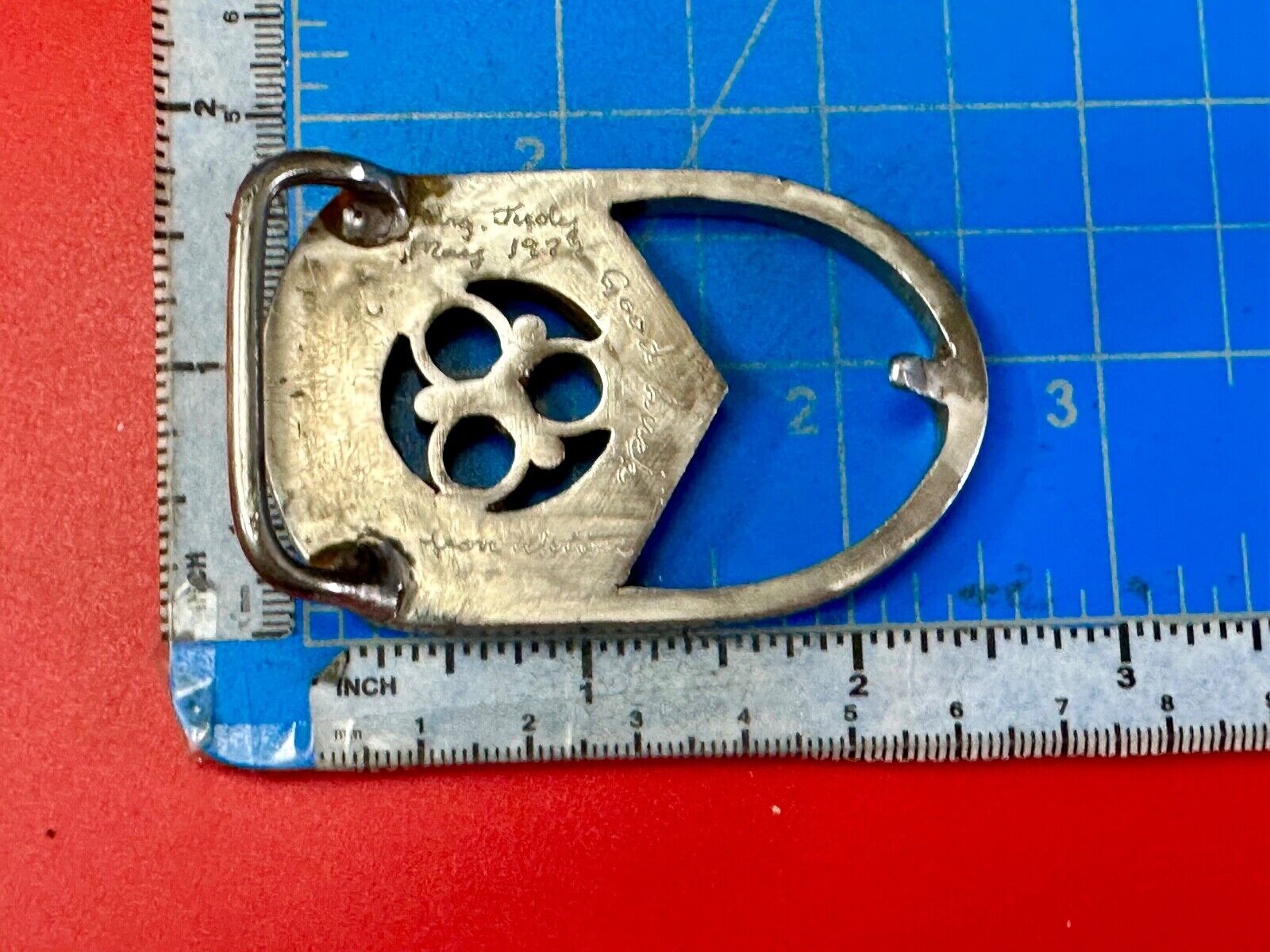 Artisan Signed vintage 1977 belt buckle to use for art craft or wear.