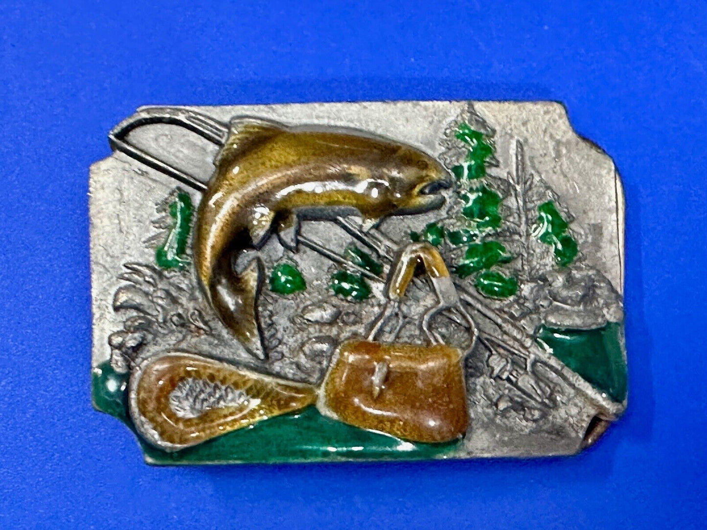 A bad day fishing is Better than a good day of working Vtg. Siskiyou Belt Buckle