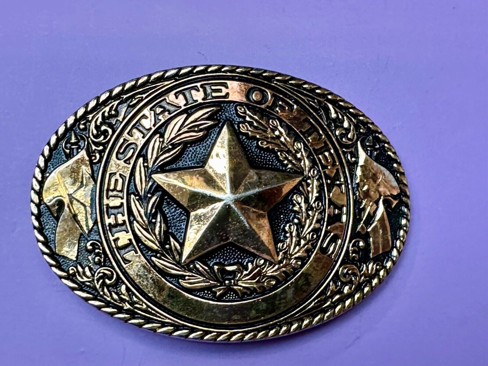 TEXAS State Pride - RAISED 3D STAR centered in brass tone oval Belt Buckle