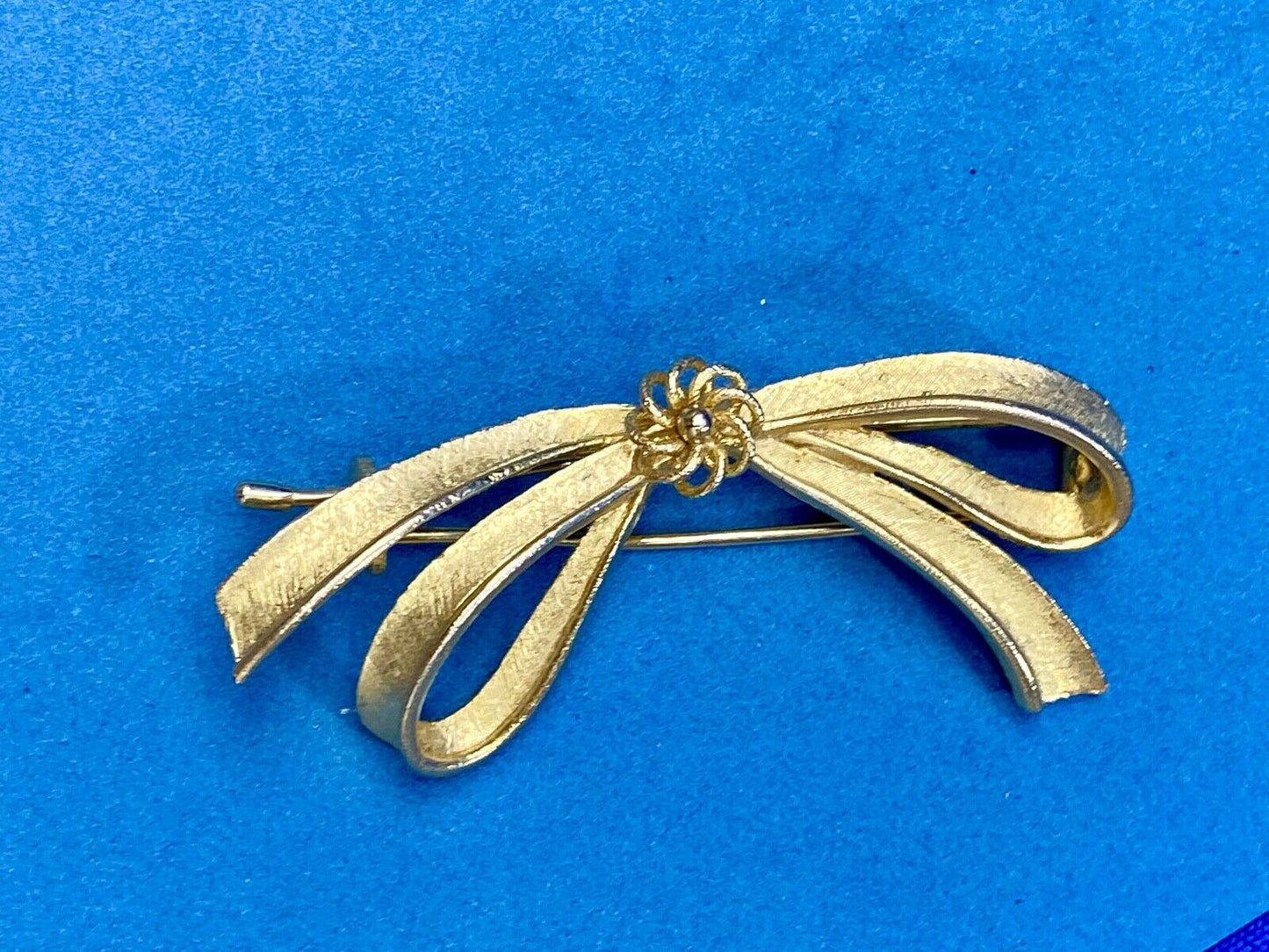 Vintage DENBE Ribbon Bow Gold Tone Brooch Pin Costume Jewelry