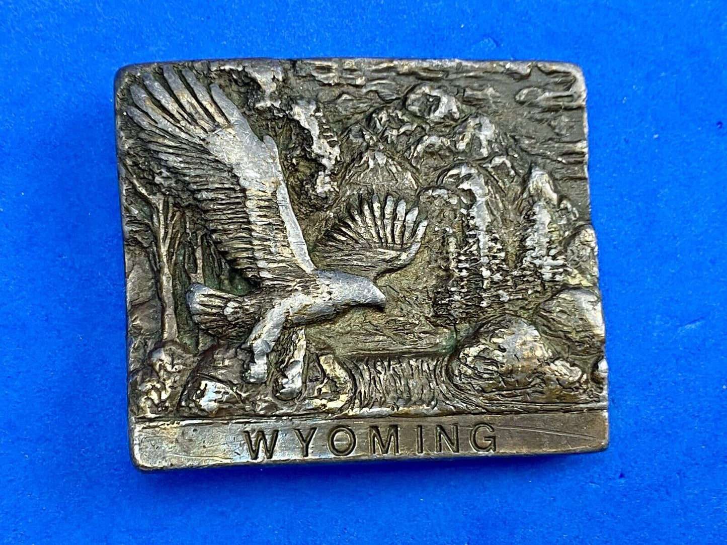 Vintage 1979 belt buckle - The state of Wyoming by Spec-Cast 
