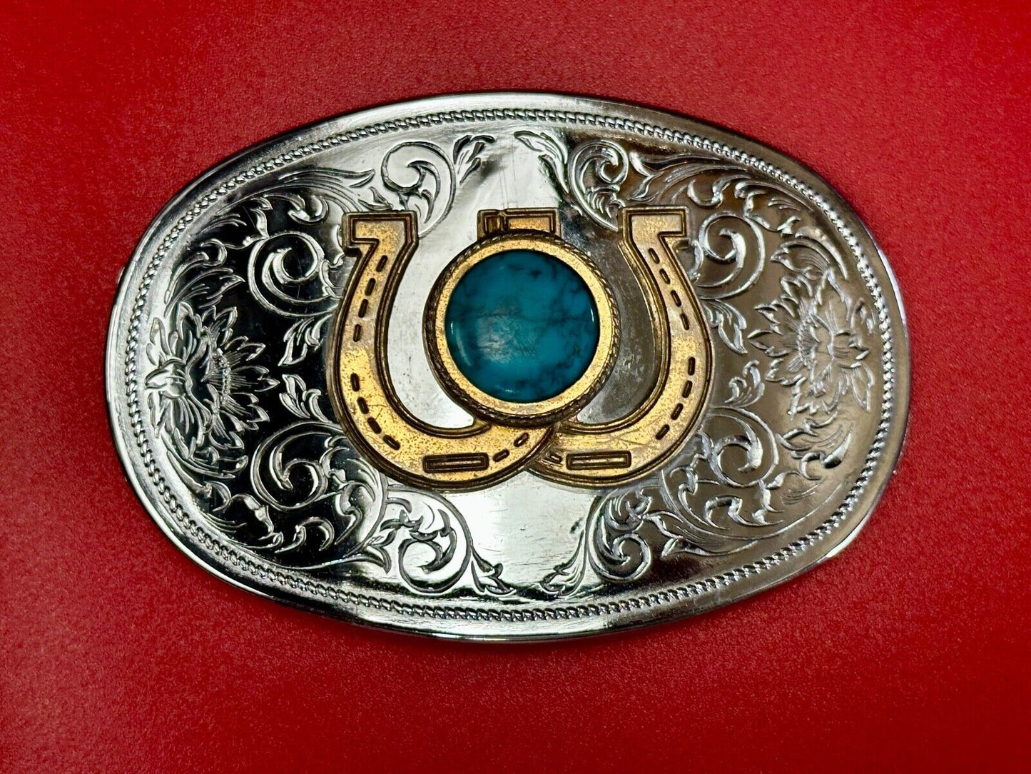 Turquoise centerpiece in  lucky horseshoe - two tone reflective belt buckle