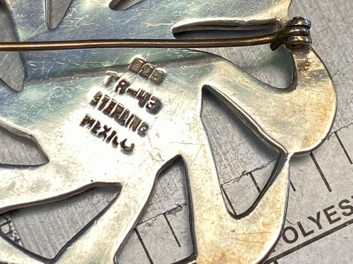 Unique Stone Chip Inlaid 925 Taxco Tr-43 Sterling Mexico Brooch