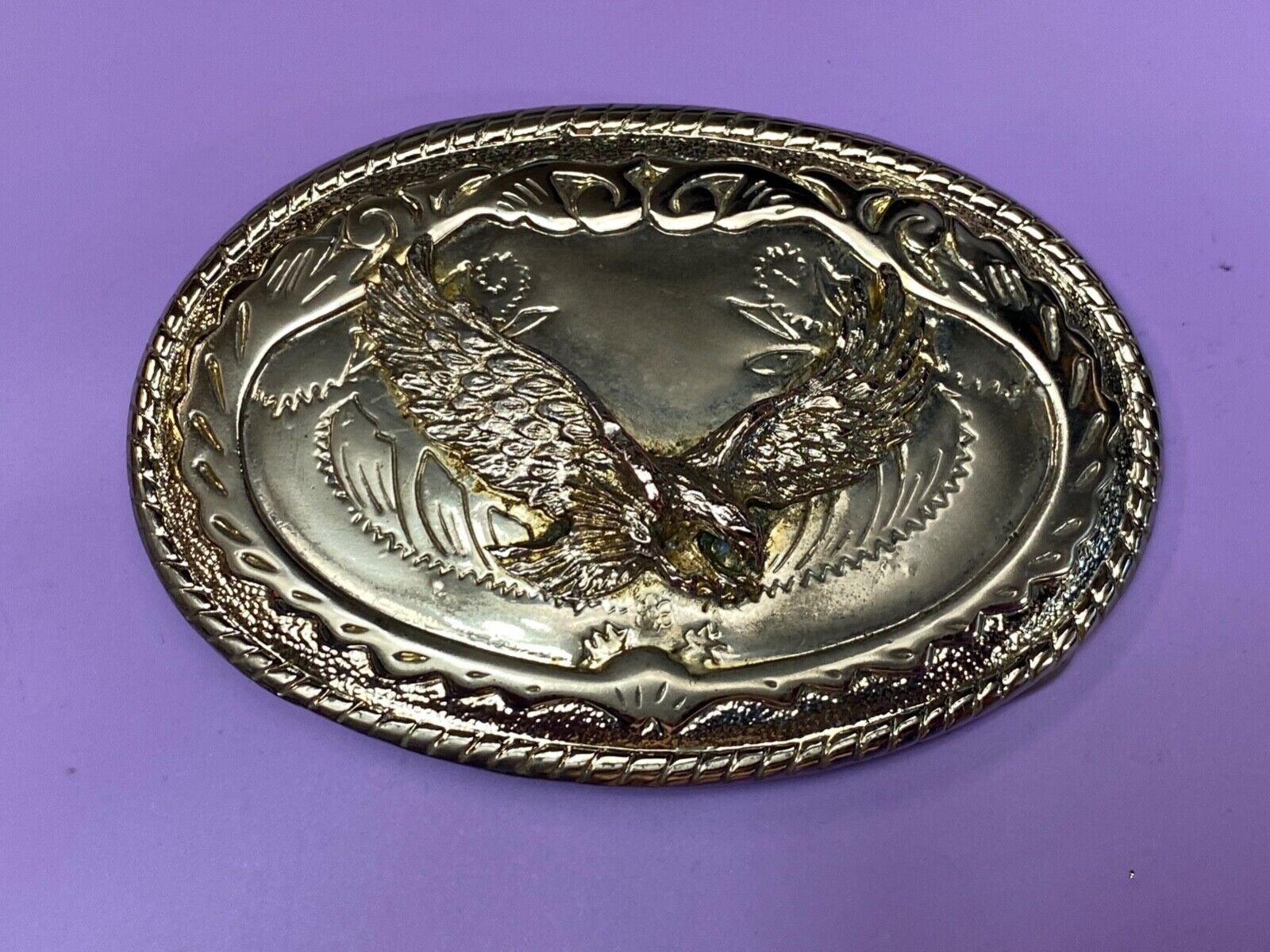 USA made American Bald Eagle Flying Hunting Diving for Prey western belt buckle