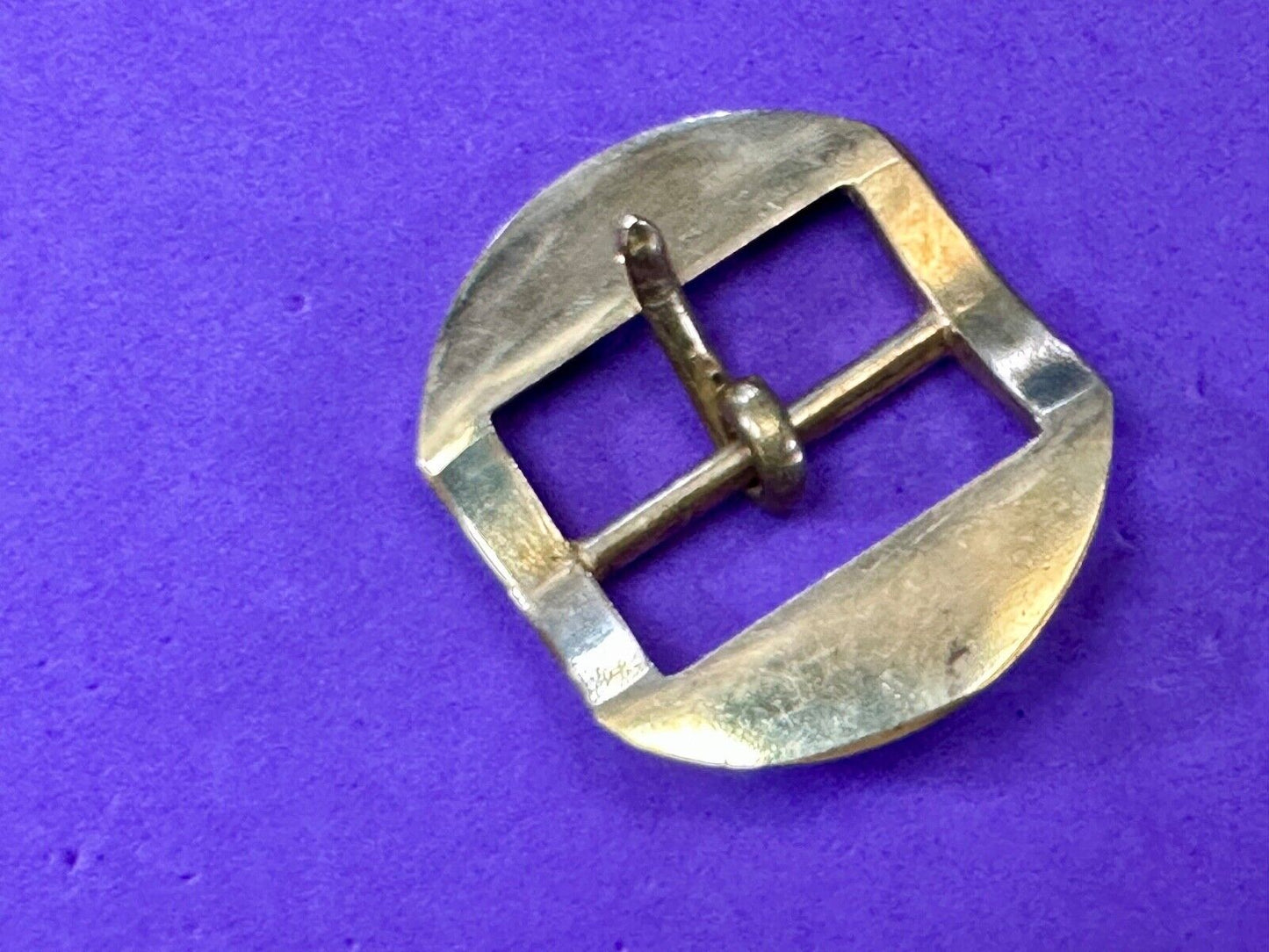 Unique Strange Shape! 103 / 30 2? raised round replacement belt buckle