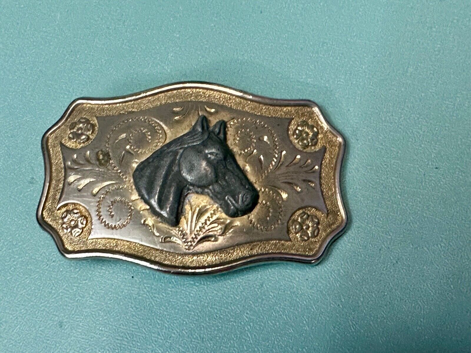 Vintage Horse head - Two tone western flower swirl belt buckle