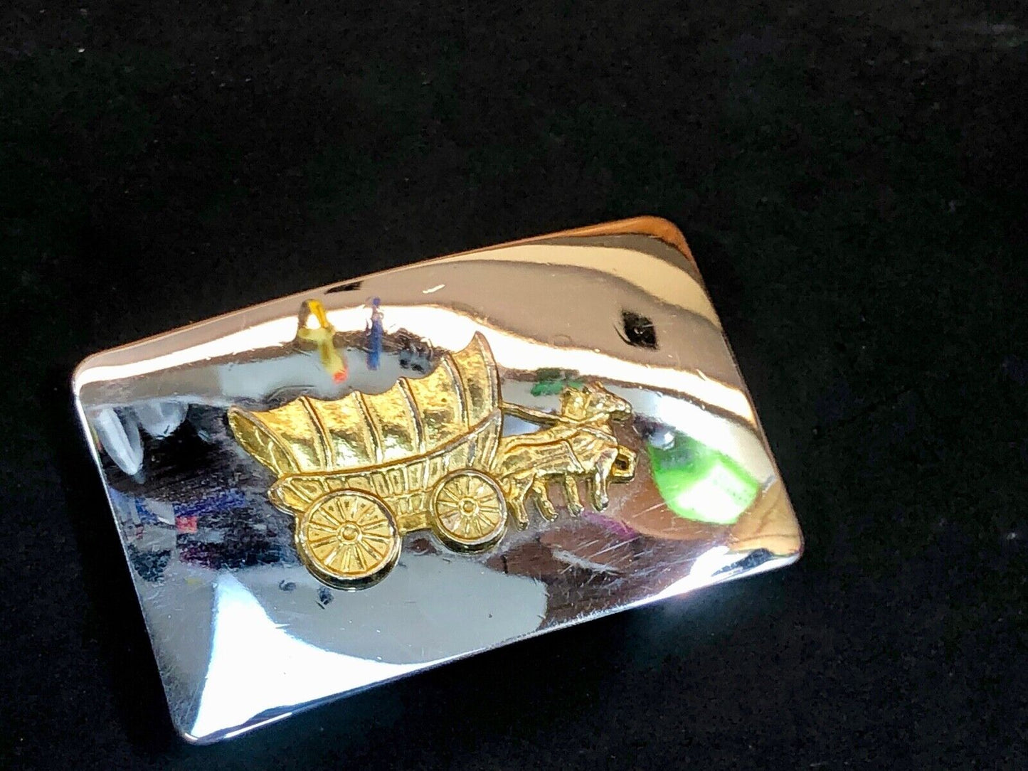 USA MADE dual tone horse pulling carriage Western Centerpiece Belt Buckle 