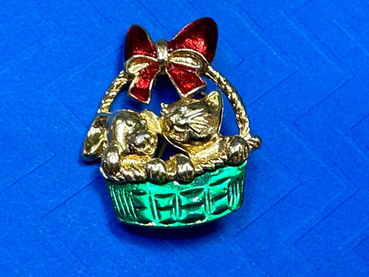 Vintage Christmas Kitten in Basket Green Red Gold Tone Holiday Brooch Pin