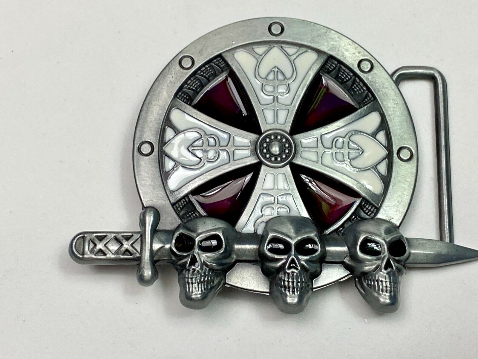 Three skulls through sword with celtic Iron Cross belt buckle