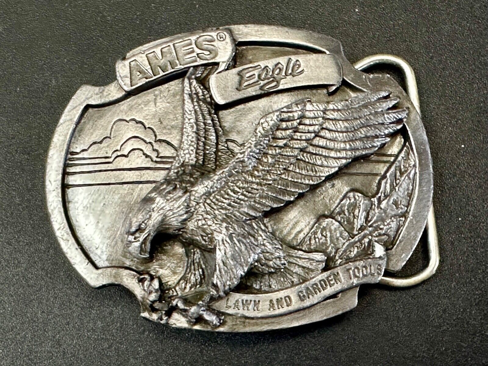 Ames Eagle Lawn and Garden Tools vintage 1987 Siskiyou belt buckle