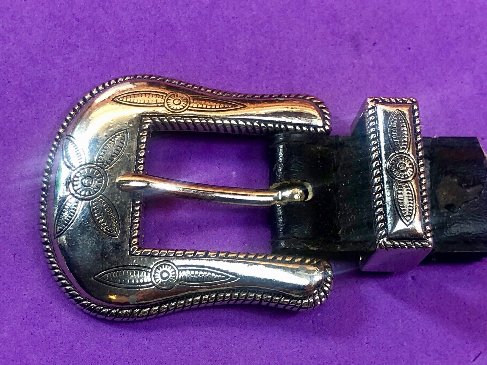 two piece Western Dress belt buckle with flower swirl pattern