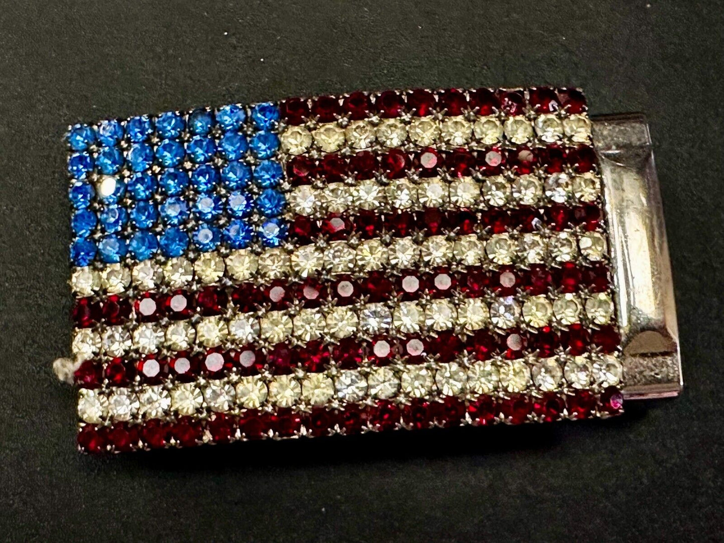 United States of America USA Flag Red Blue White Rhinestone Covered Belt Buckle