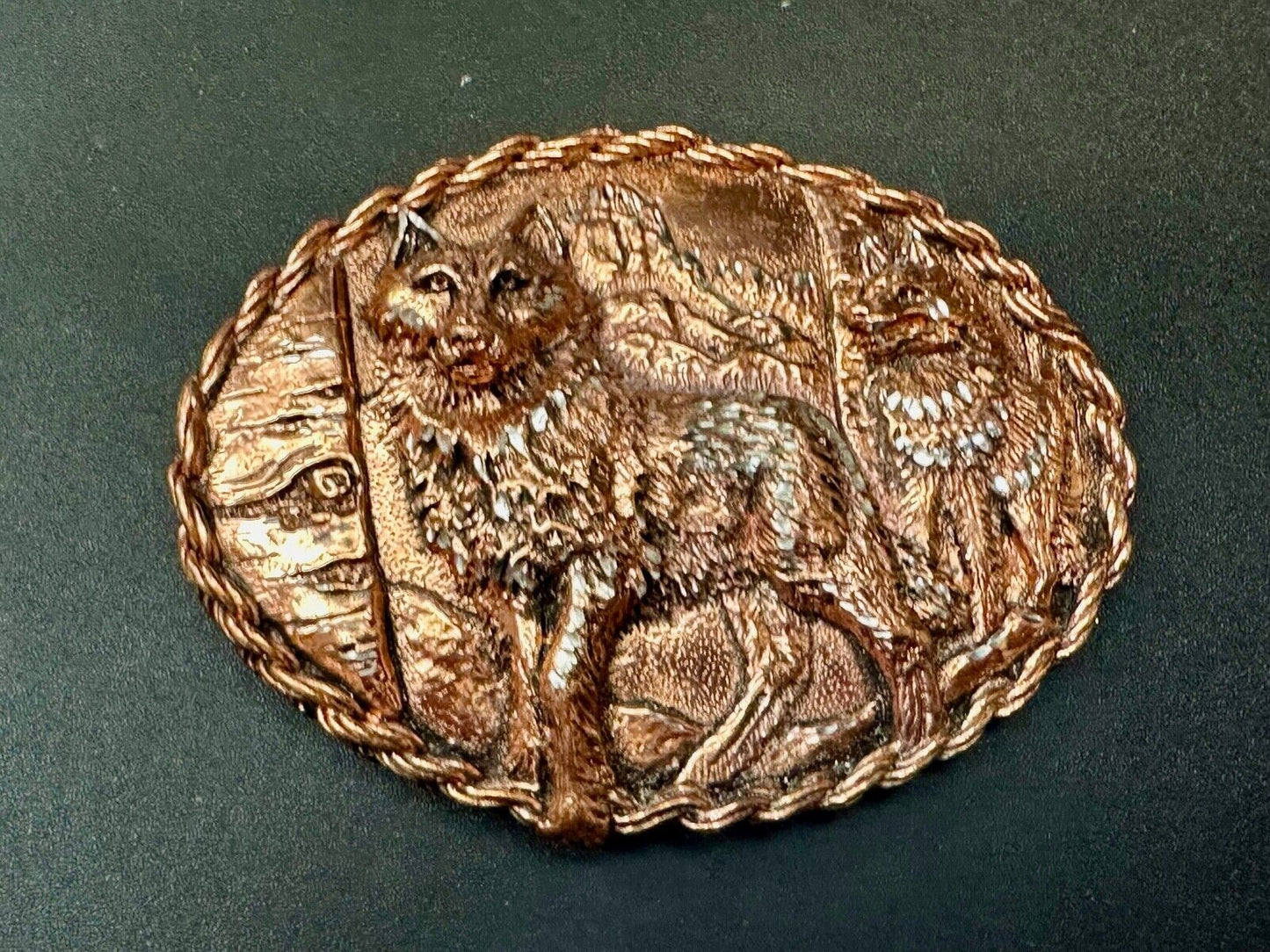The Great Wolf - Wolves Pack Two Brown color oval western EGE Belt Buckle