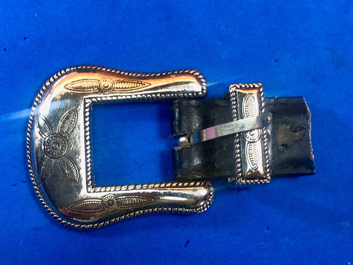 two piece Western Dress belt buckle with flower swirl pattern