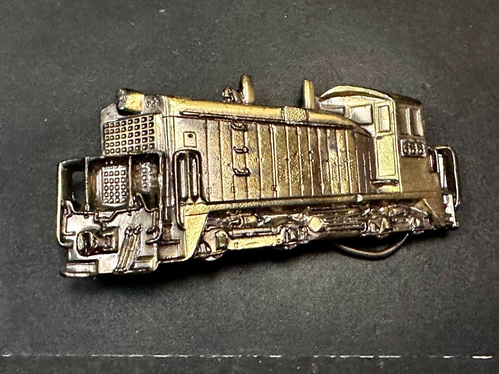 633 Diesel Locomotive RailRoad Train Vtg. 1981 The Great American Belt Buckle Co