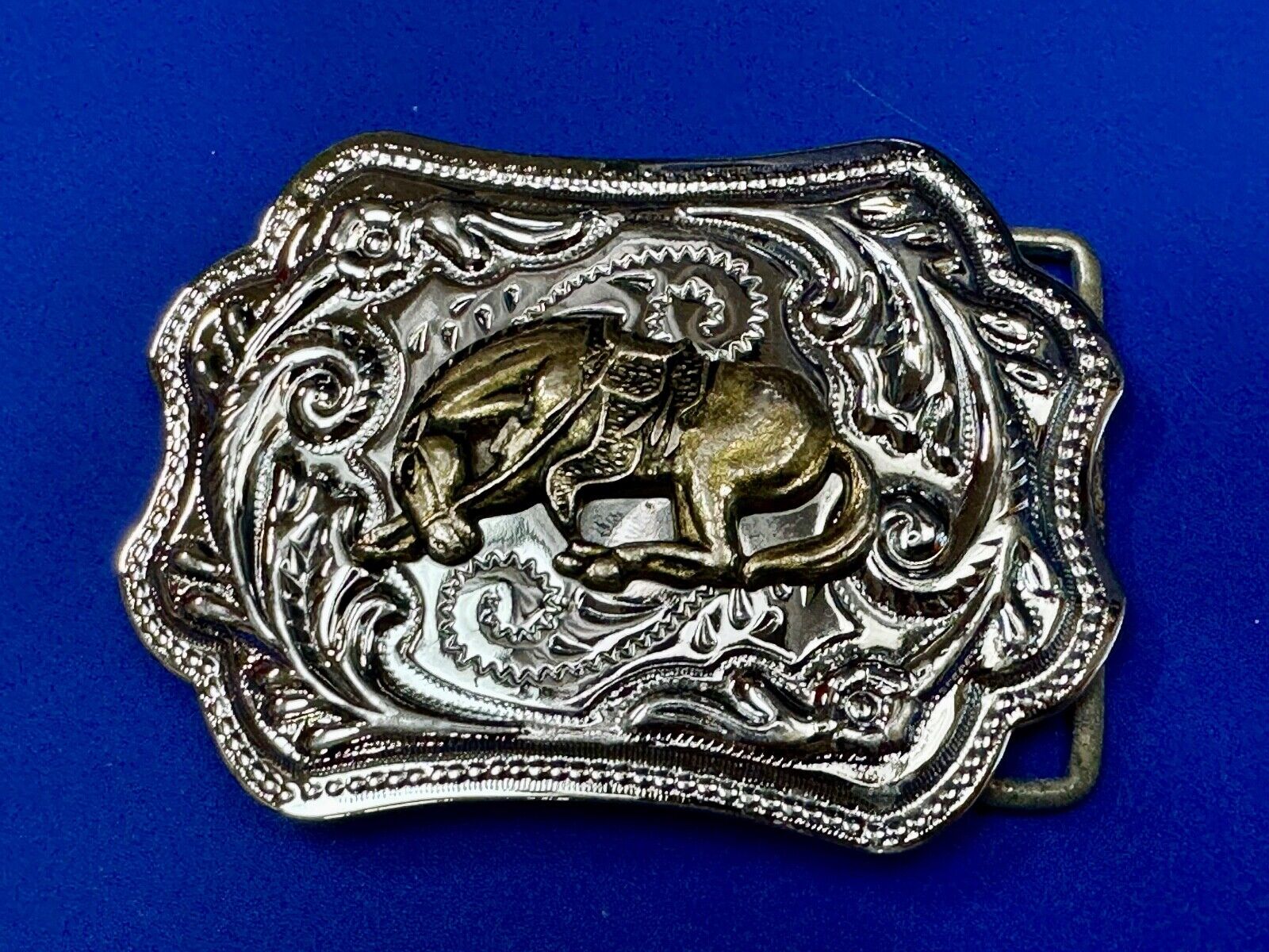 Two Tone Bucking Bronc Bronco Saddle Horse Rodeo vintage belt buckle