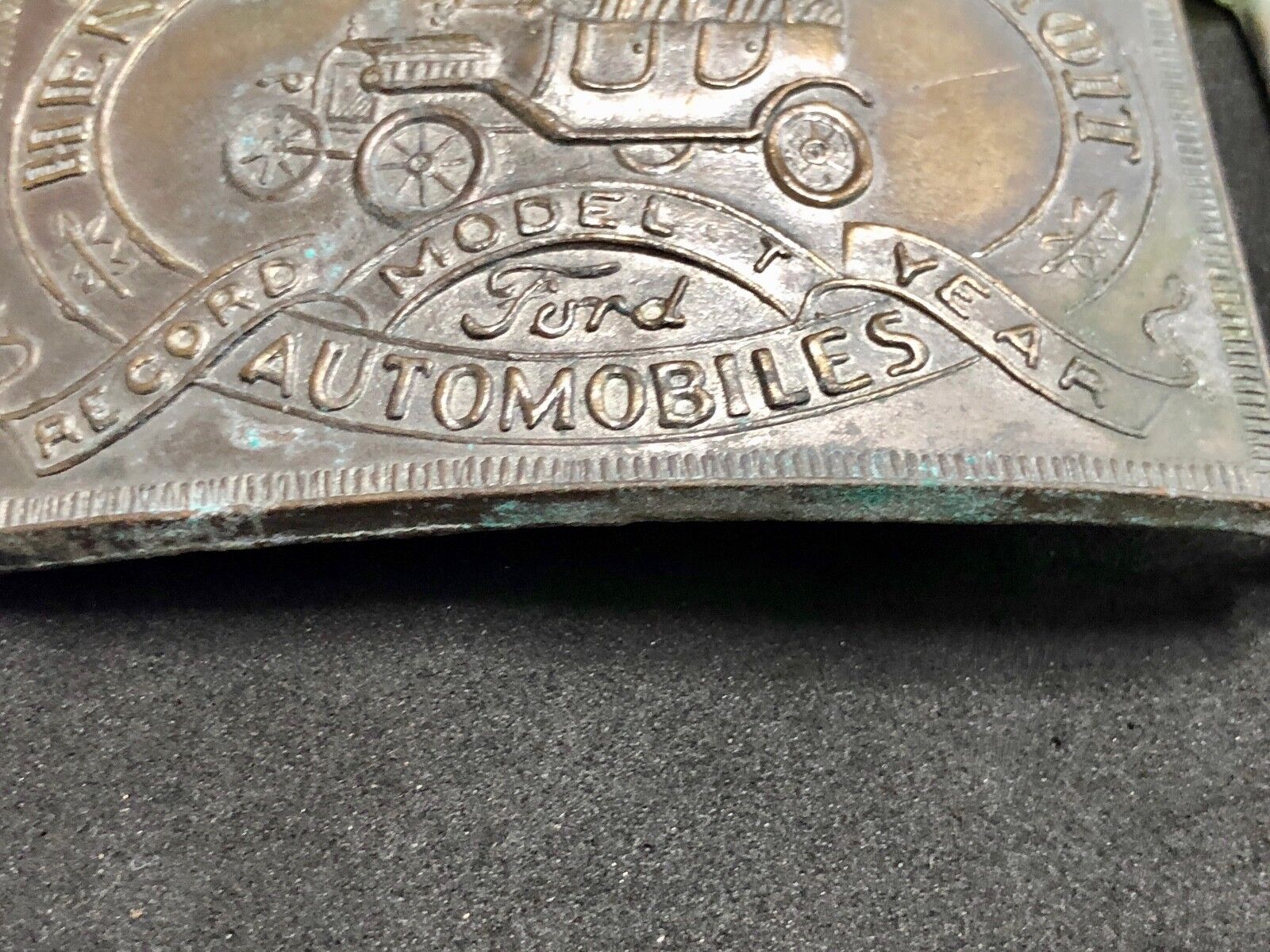  Vintage Henry Ford Detroit Model T Automobiles Belt Buckle PC 2020340010