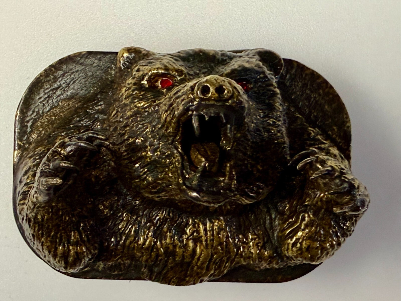 Attacking Angry Grizzly Bear Red Rhinestone Eyes Thick Heavy Artisan Belt Buckle