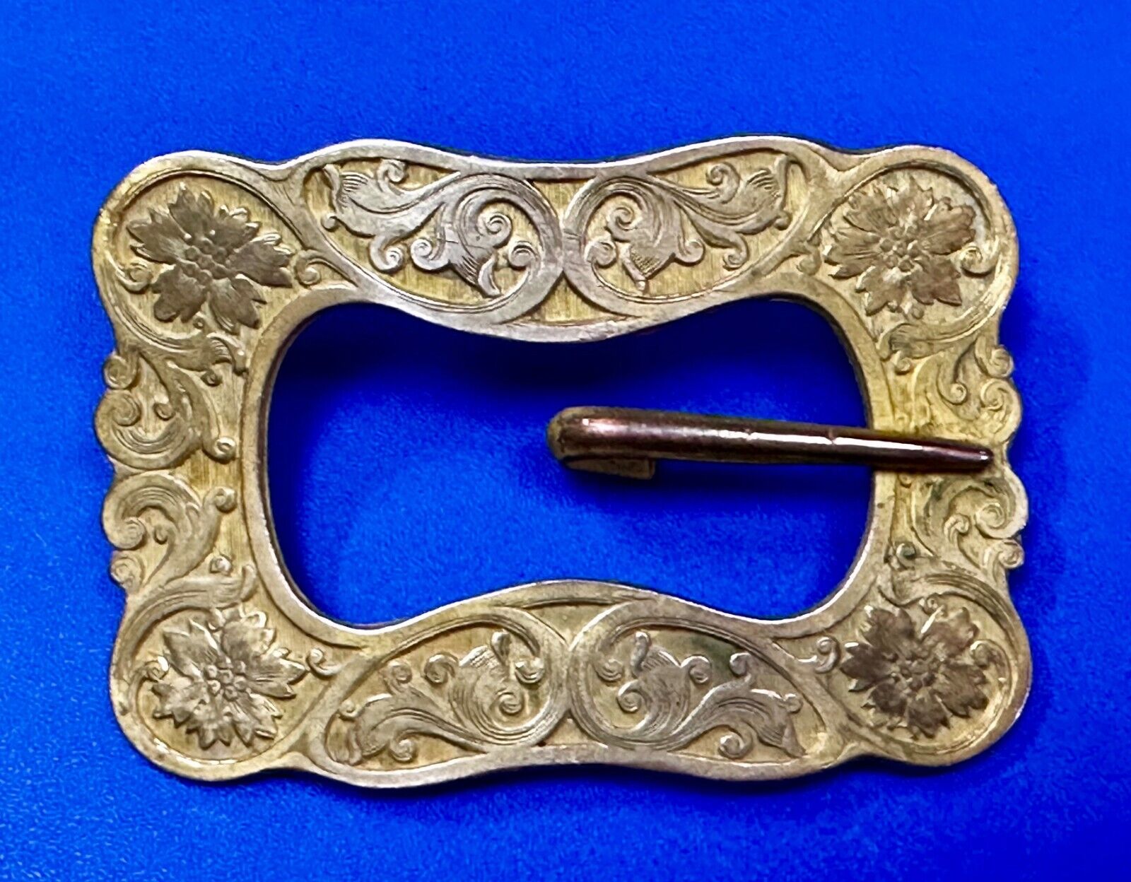 Antique? Victorian Art Nouveau Gold Color Filigree Hook Prong Belt Buckle