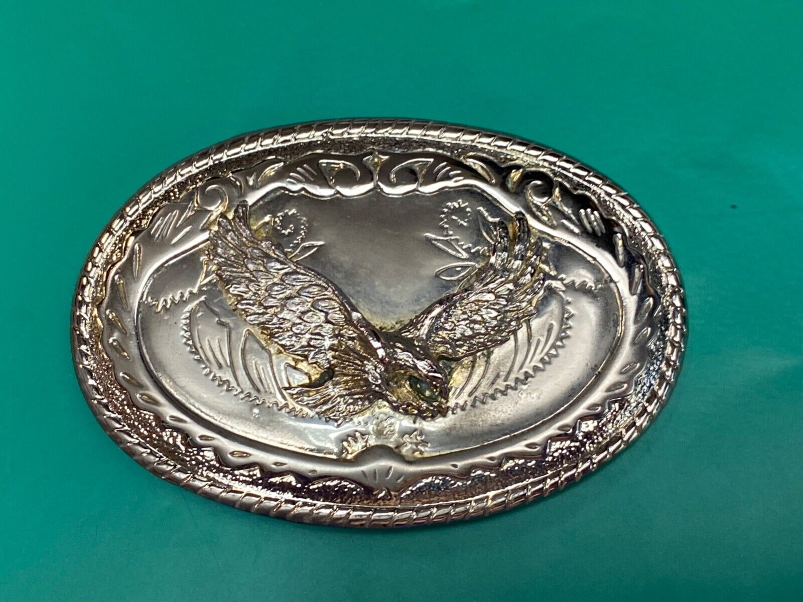 USA made American Bald Eagle Flying Hunting Diving for Prey western belt buckle