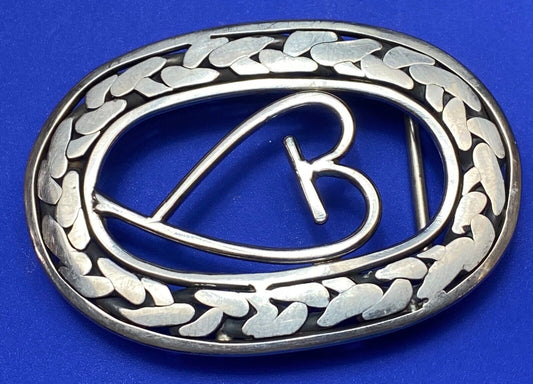 Artisan Beautiful Heart inside of open oval flower Art belt buckle