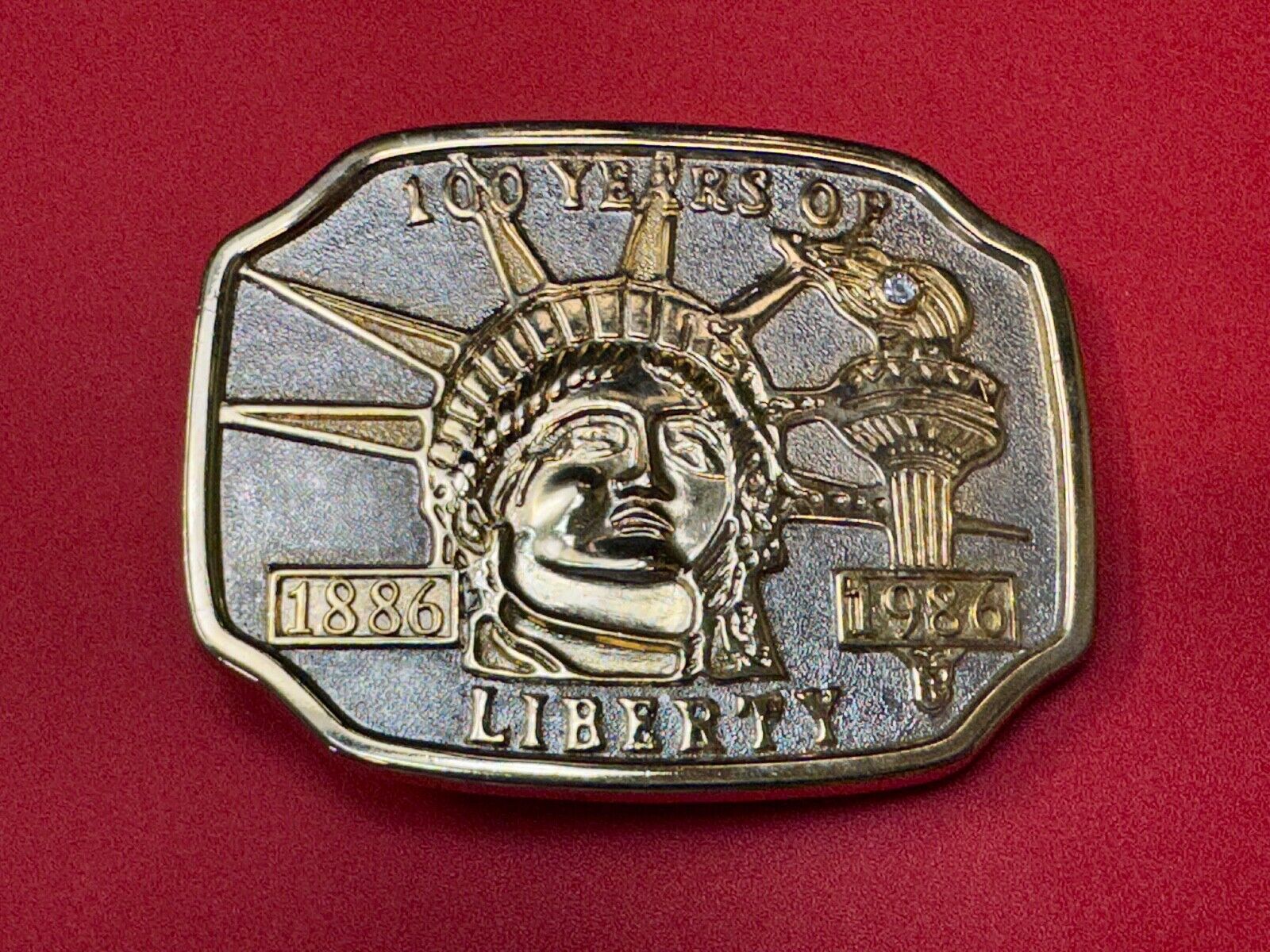 100 Years of Liberty  NYC statue of Lady Liberty two tone Souvenir belt buckle