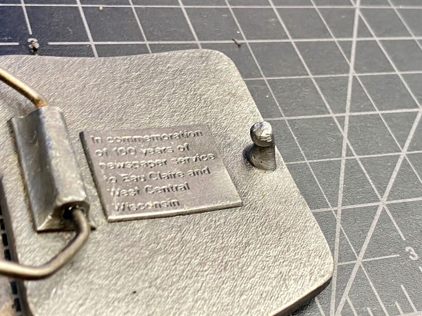 Vintage 1981 LEADER TELEGRAM BELT BUCKLE NEWSPAPER EAU CLAIRE & WEST CENTRAL WI