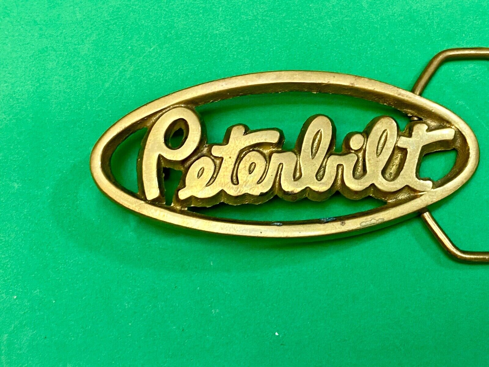 VINTAGE 1970s **PETERBILT** TRUCK ADVERTISEMENT SOLID BRASS SPELLED OUT BUCKLE 