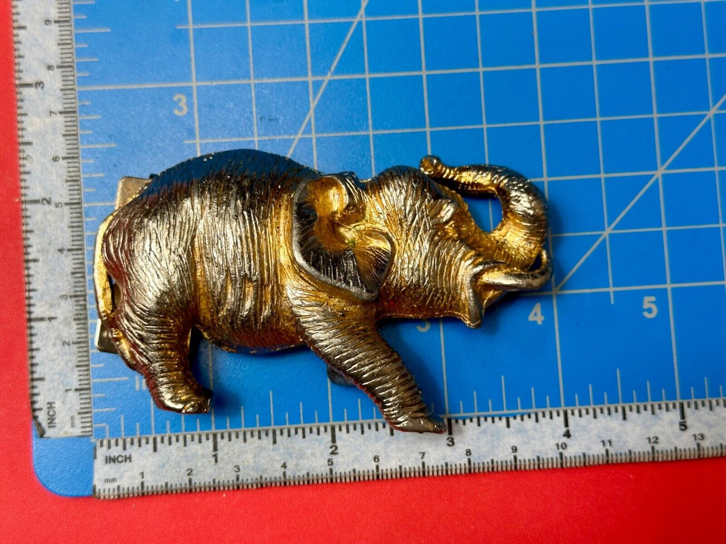 Adorable happy ELEPHANT lucky snout up!  -gold tone Vintage belt buckle