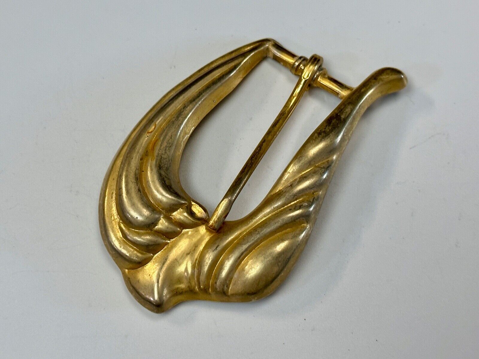Victorian vibe - vintage gold tone replacement belt buckle