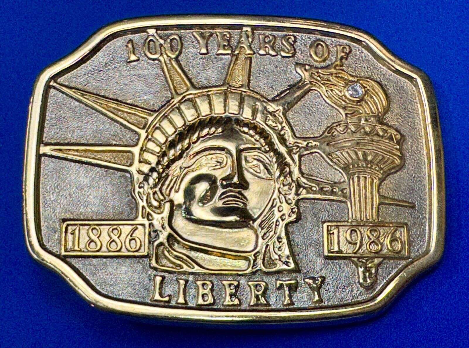 100 Years of Liberty  NYC statue of Lady Liberty two tone Souvenir belt buckle