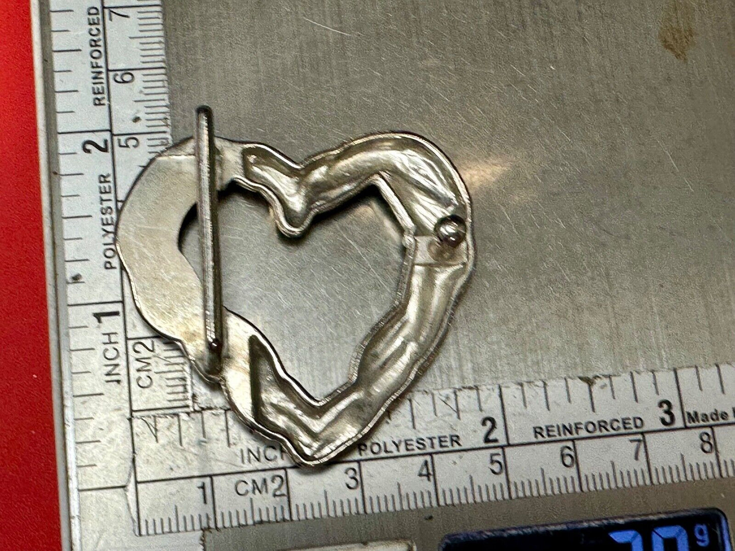 Adorable Twisted HEART - rope wire pattern small 2" wide cutout belt buckle