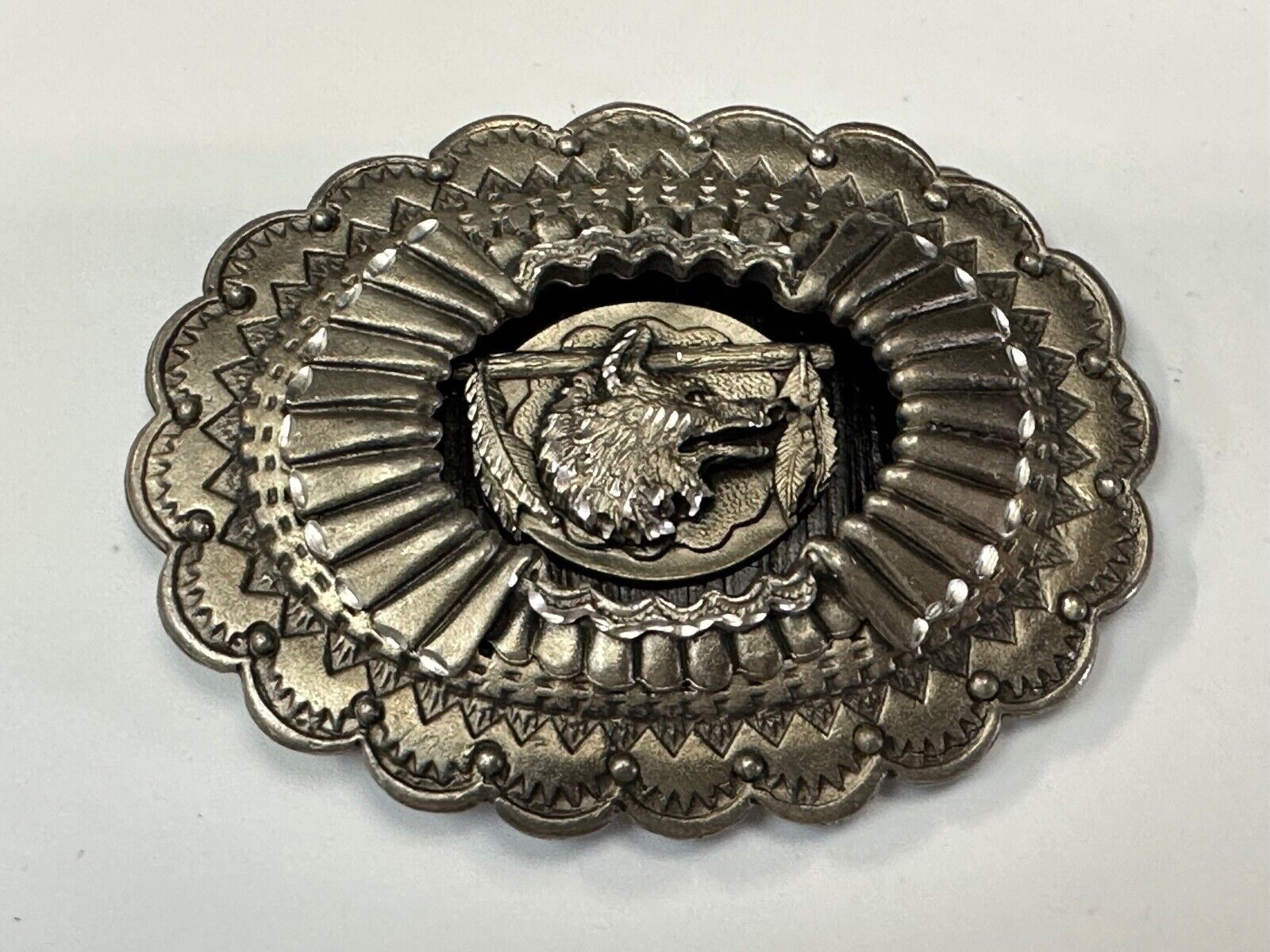 The Great Wolf - Native American Indian Feathers USA made Legends belt buckle
