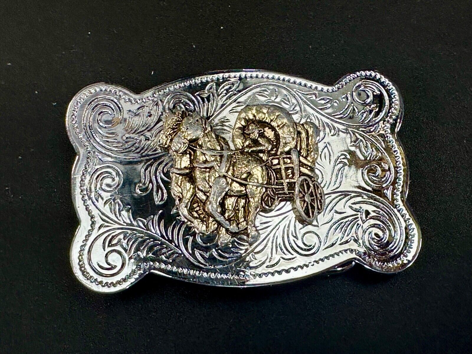 Vintage Horse Drawn Covered Wagon two tone belt buckle made in Japan