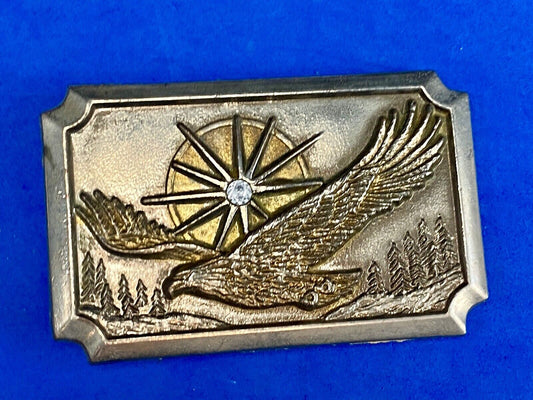 Vintage belt buckle silver and gold tone flying eagle Starburst!  God Bless USA!
