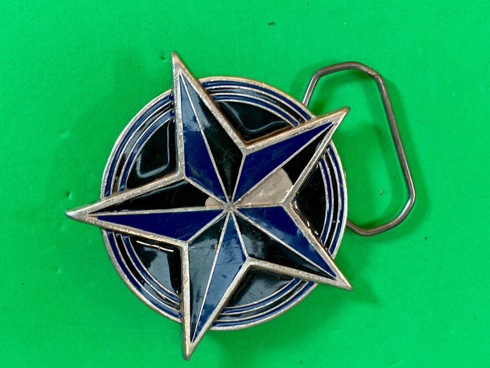 2002 Great American Products Back Star Coming From Round Pewter Belt Buckle
