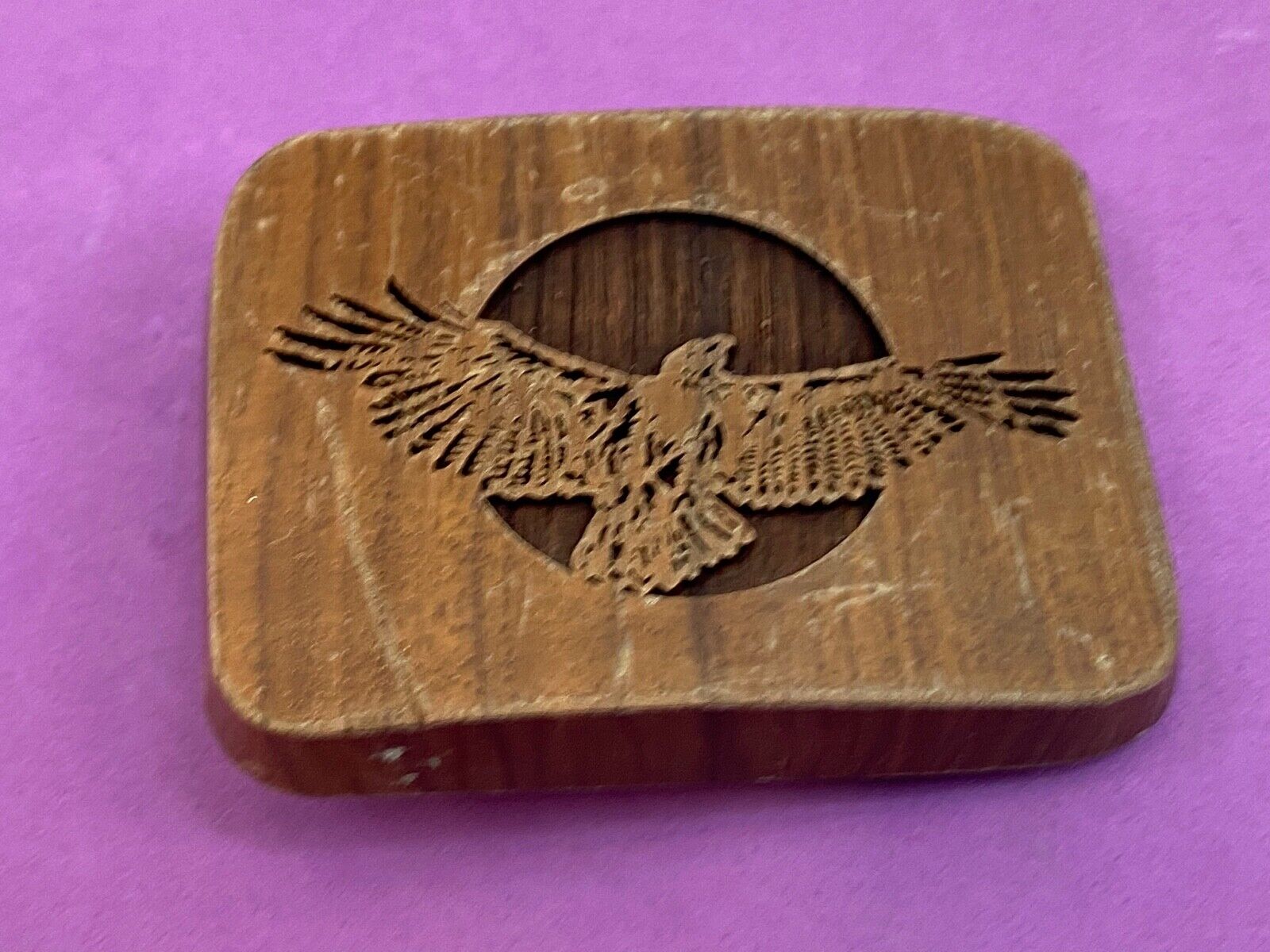 Vintage LASERCRAFT wooden belt buckle - The American Bald Eagle - Flying Wings 