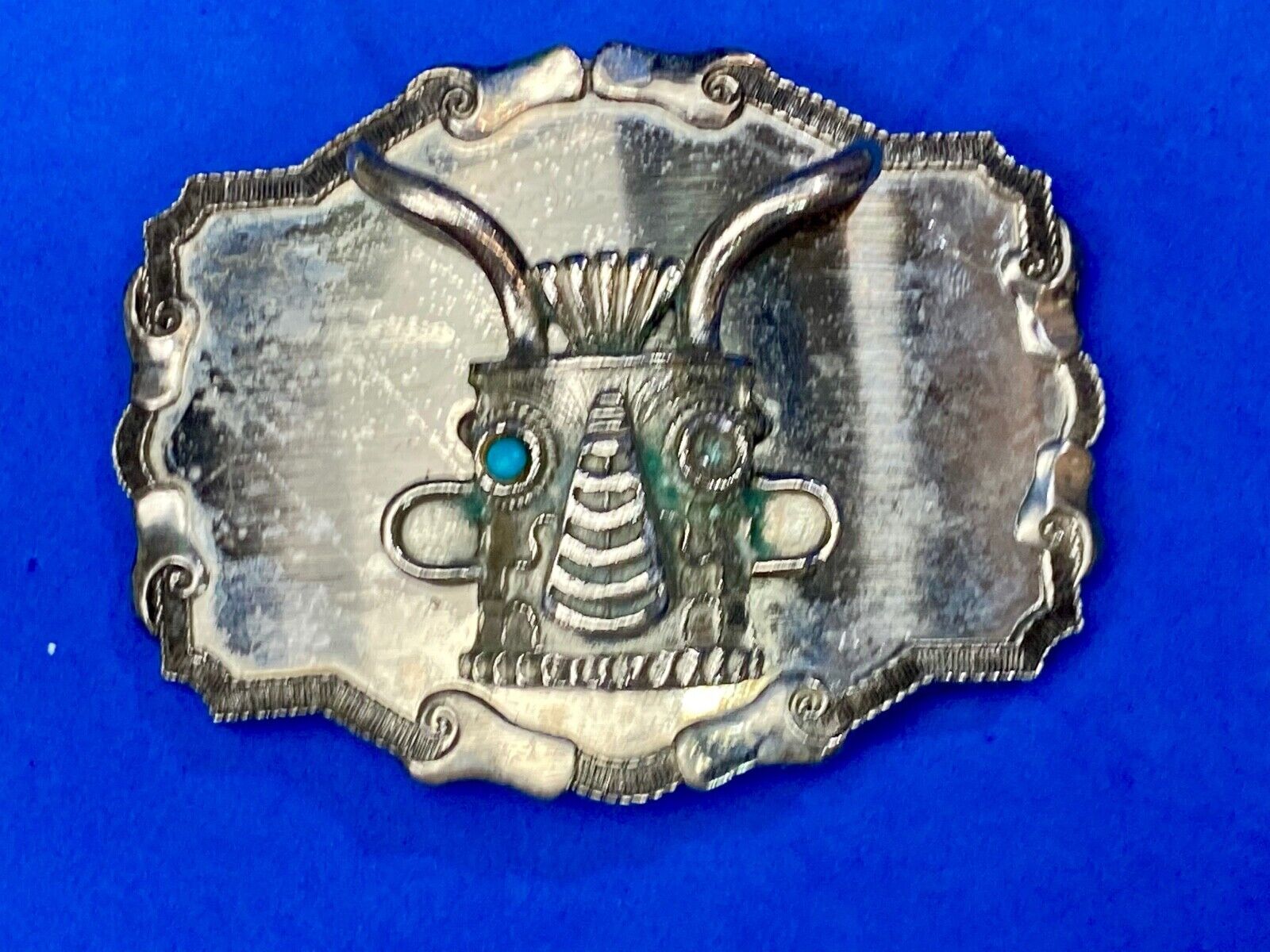 Very Different!   Raised Robot Head missing a blue eye! on western belt buckle 