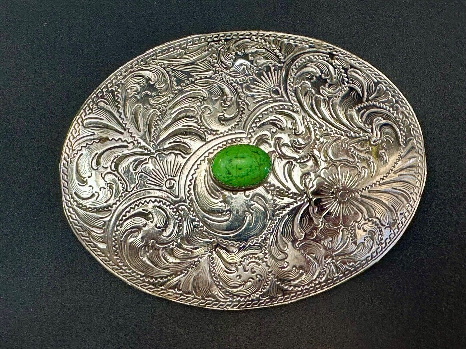 Artisan Made vtg Large western flower swirl design belt buckle  green center Cab