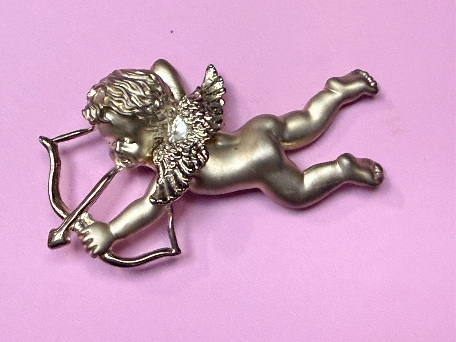 Angel Heart Cupid Bow & Arrow Christmas Holliday Vintage Gold Tone Brooch Pin