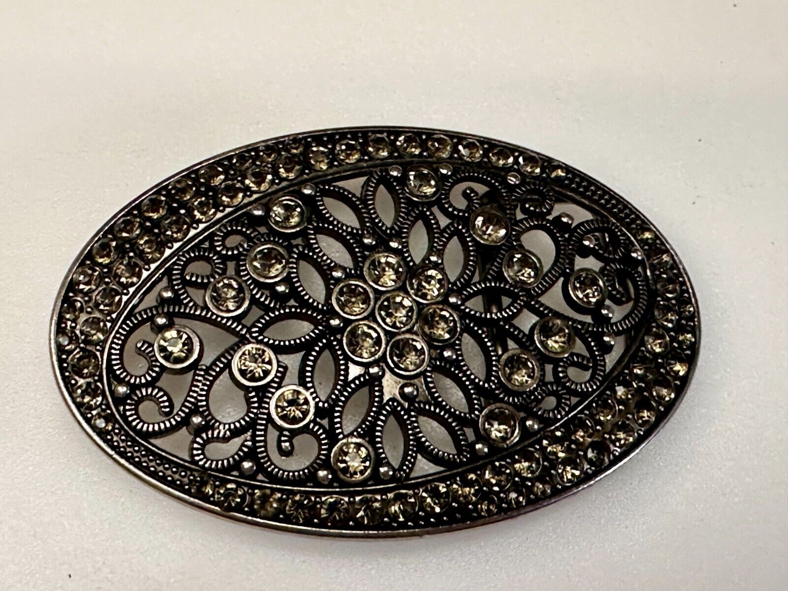 Beautiful Victorian Style Flower See Through Rhinestone Accented Belt Buckle