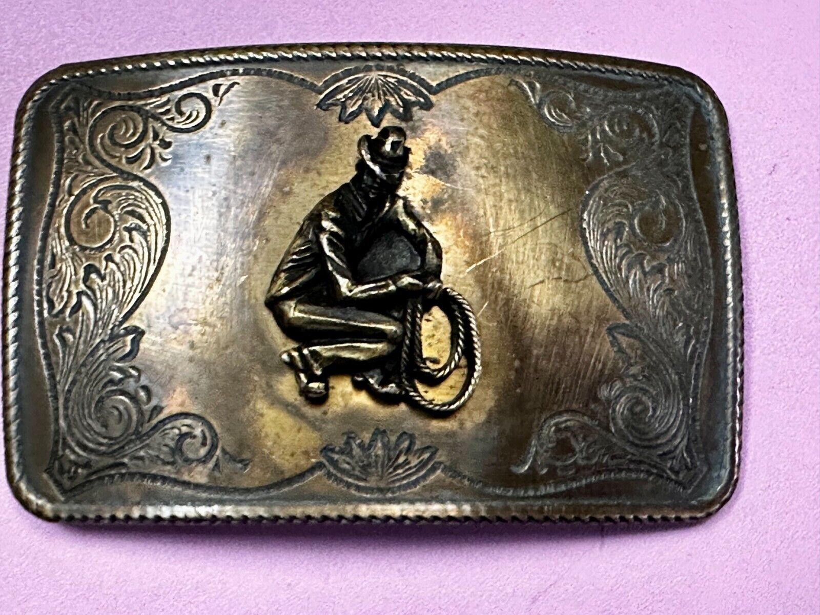 Vintage Cowboy Kneeling With Rodeo Lasso Rope Western Belt Buckle
