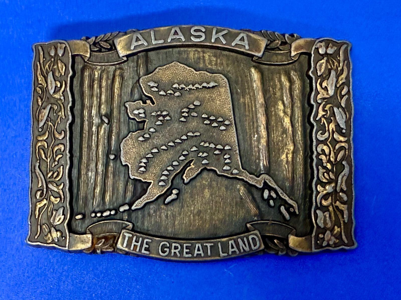 ALASKA The Great Land Vintage State Commemorative Brass Tone Vintage Belt Buckle