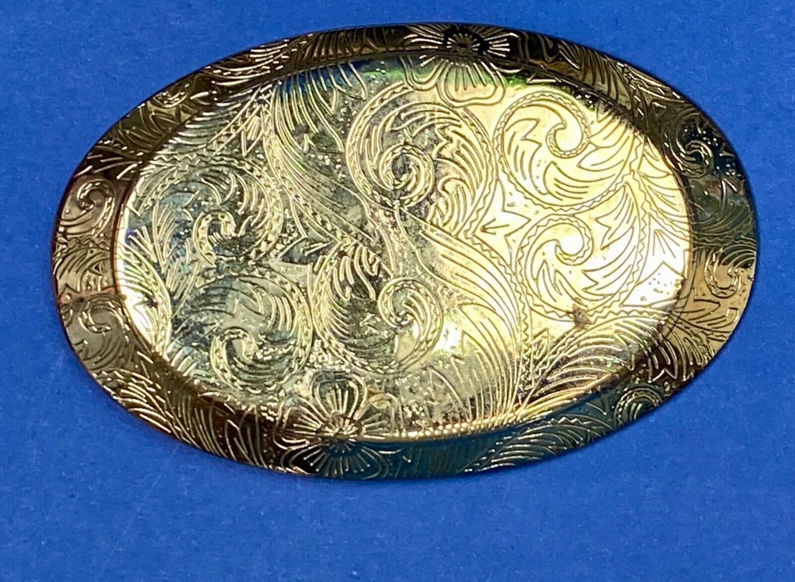 Beautiful Engraved Western Oval Flower Pattern Belt Buckle