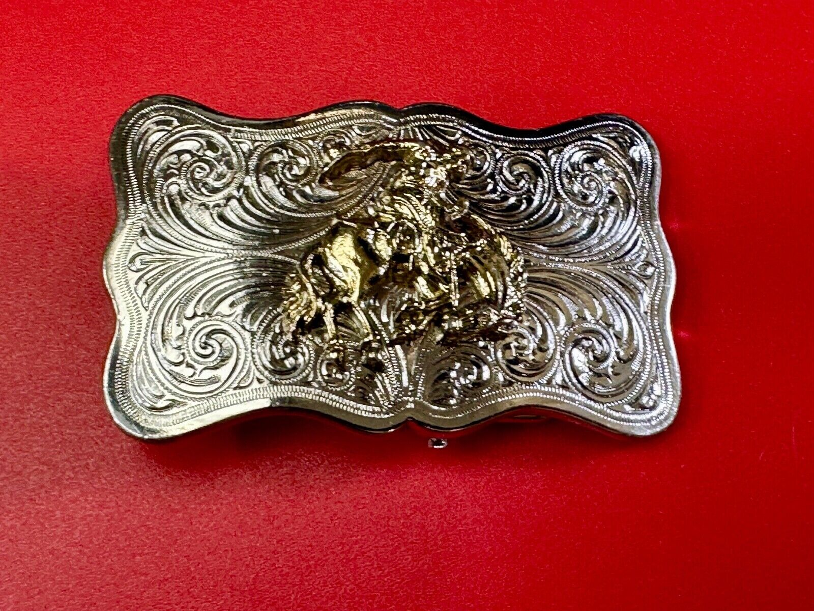 Vintage Cowboy Saddle Bronc western two tone ornate flower swirl belt buckle